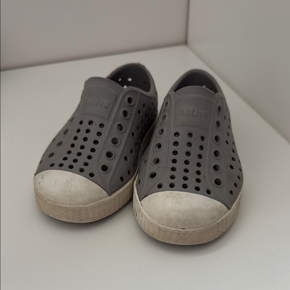 Native Gray Jefferson kids toddler size 6